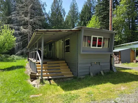 11697 Us Highway 12 Randle WA 98377