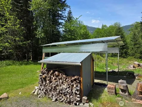 11697 Us Highway 12 Randle WA 98377