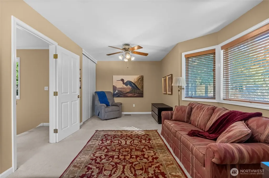 7029 26th Street NW Gig Harbor WA 98335