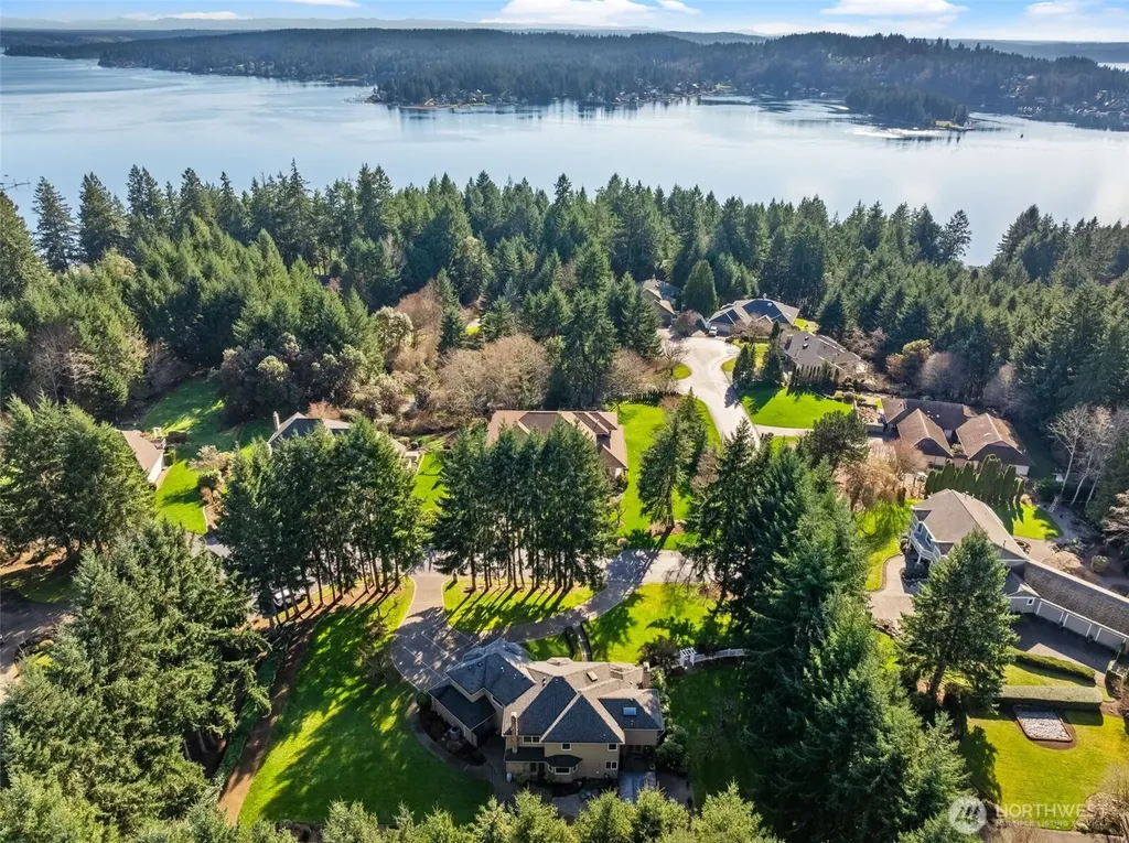 7029 26th Street NW Gig Harbor WA 98335
