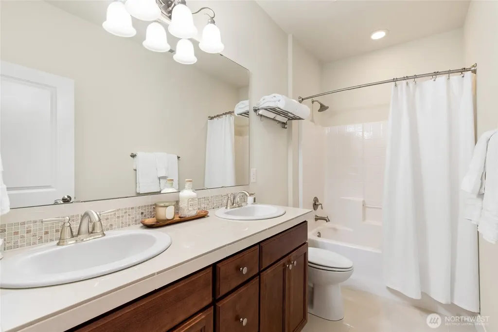 5716 197th Place SE Bothell WA 98012