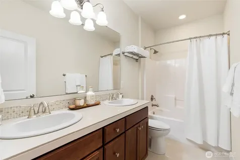 5716 197th Place SE Bothell WA 98012