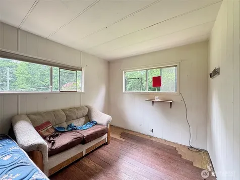 34 Lewallen Road Port Angeles WA 98363