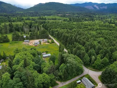 34 Lewallen Road Port Angeles WA 98363