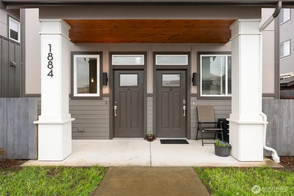 1884 Front Street Lynden WA 98264
