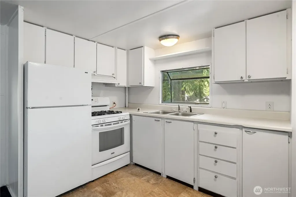 18745 1st Avenue NE Suquamish WA 98392