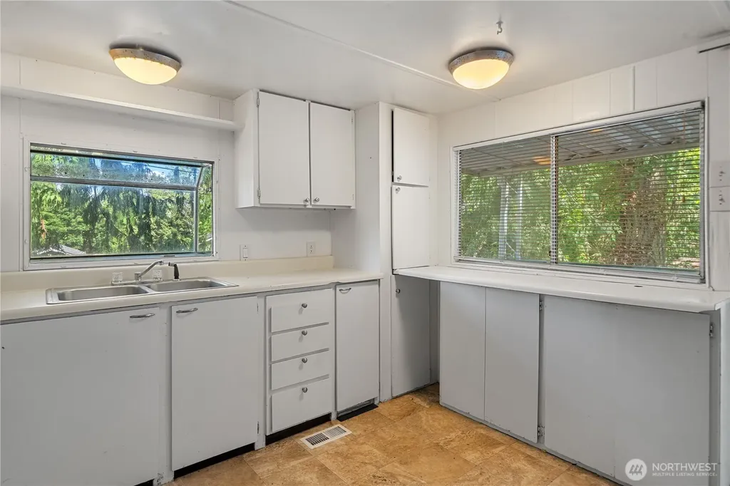 18745 1st Avenue NE Suquamish WA 98392
