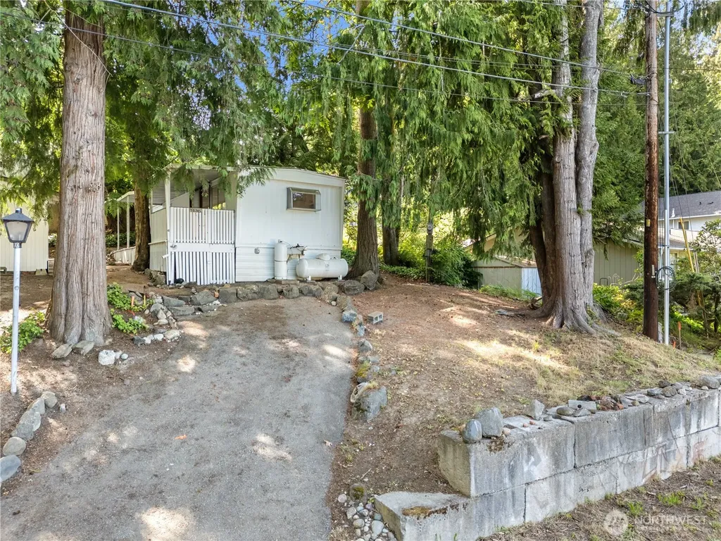 18745 1st Avenue NE Suquamish WA 98392