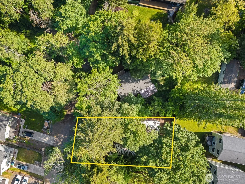 18745 1st Avenue NE Suquamish WA 98392