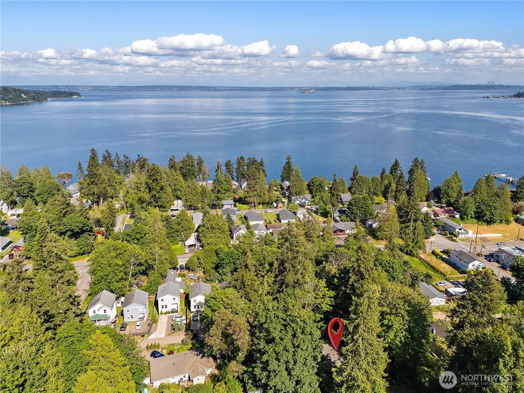 18745 1st Avenue NE Suquamish WA 98392
