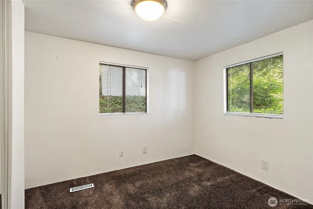 18745 1st Avenue NE Suquamish WA 98392