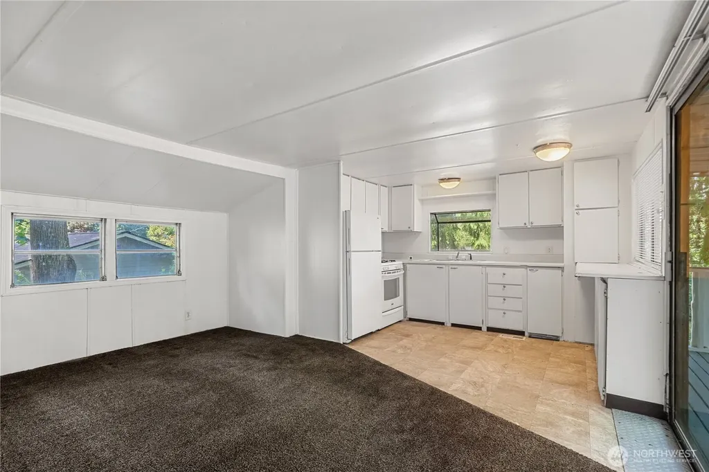 18745 1st Avenue NE Suquamish WA 98392