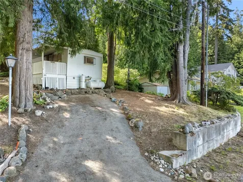 18745 1st Avenue NE Suquamish WA 98392