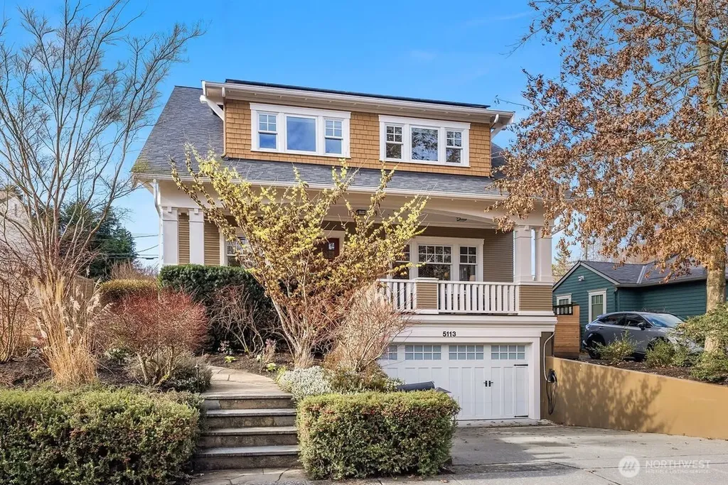 5113 47th Avenue NE Seattle WA 98105