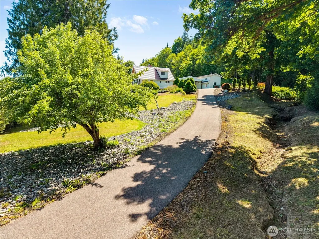 3280 Dabob Road Quilcene WA 98376