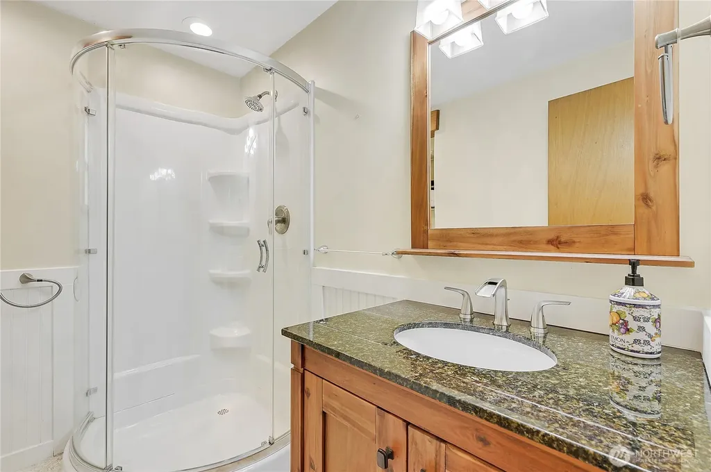 3280 Dabob Road Quilcene WA 98376