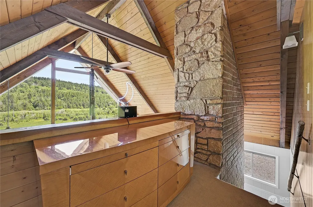 3280 Dabob Road Quilcene WA 98376
