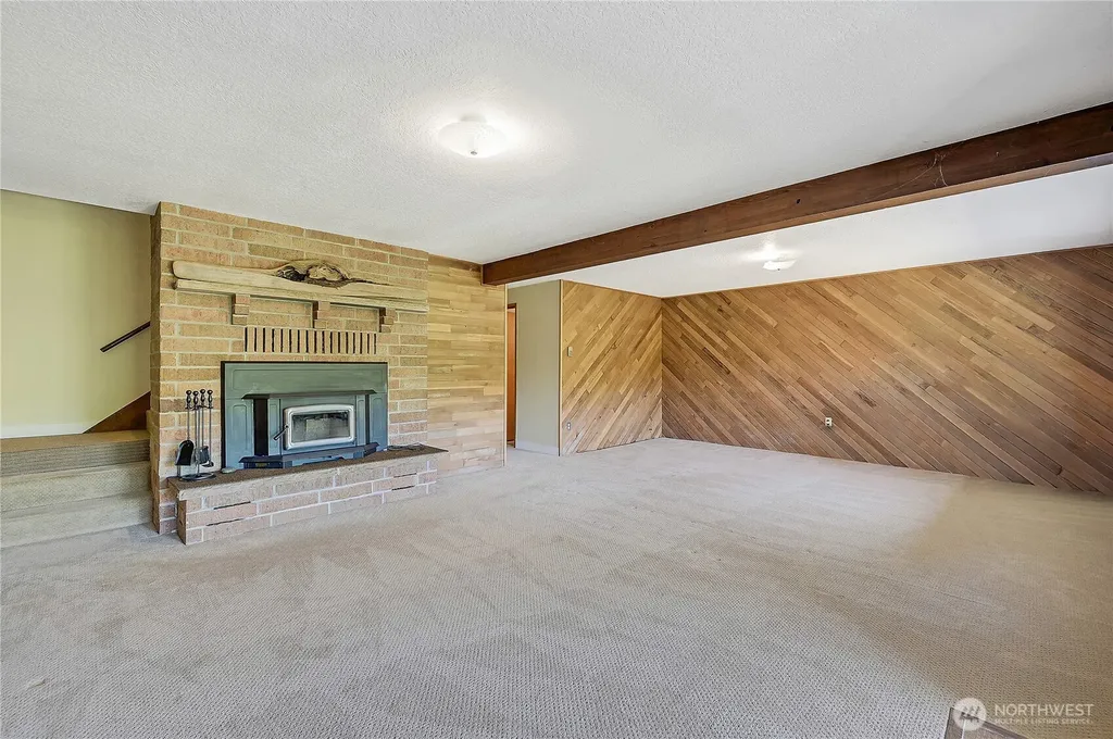 3280 Dabob Road Quilcene WA 98376