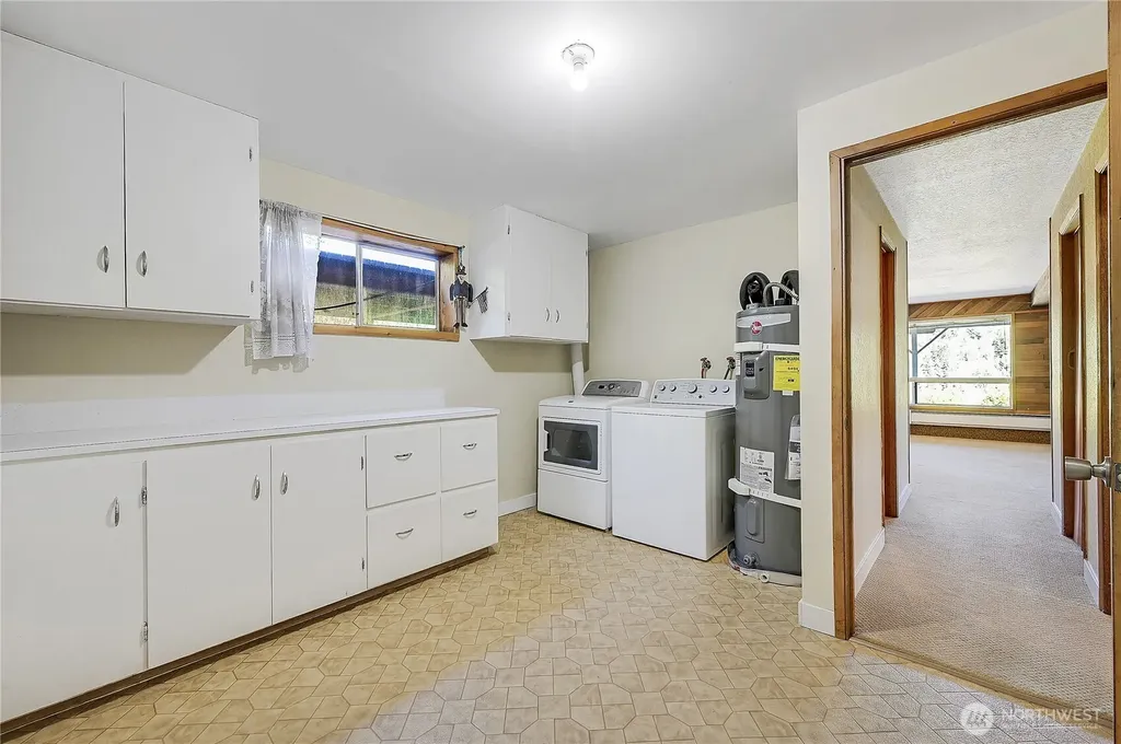 3280 Dabob Road Quilcene WA 98376