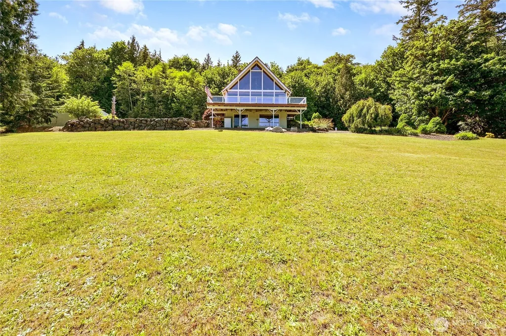 3280 Dabob Road Quilcene WA 98376