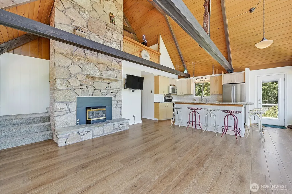 3280 Dabob Road Quilcene WA 98376