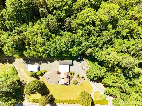 3280 Dabob Road Quilcene WA 98376