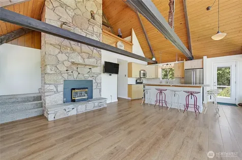 3280 Dabob Road Quilcene WA 98376