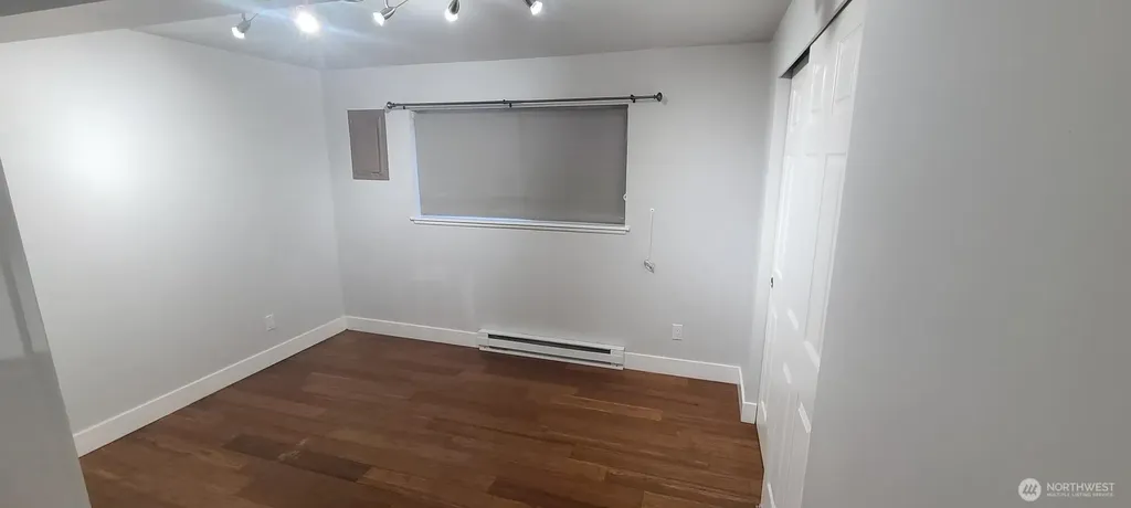 8011 12th Avenue NE Seattle WA 98115