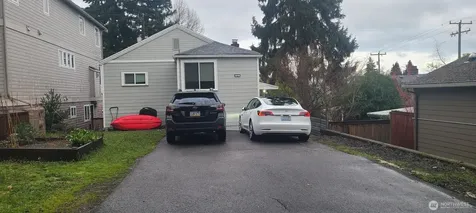 8011 12th Avenue NE Seattle WA 98115