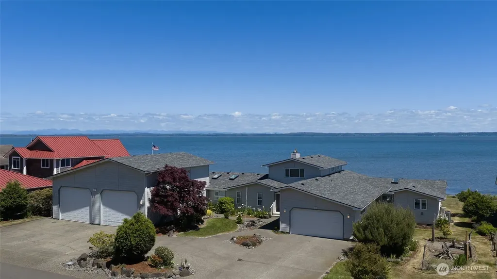 544 Chinook Avenue SE Ocean Shores WA 98569
