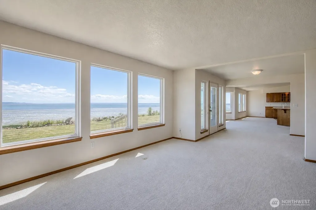 544 Chinook Avenue SE Ocean Shores WA 98569