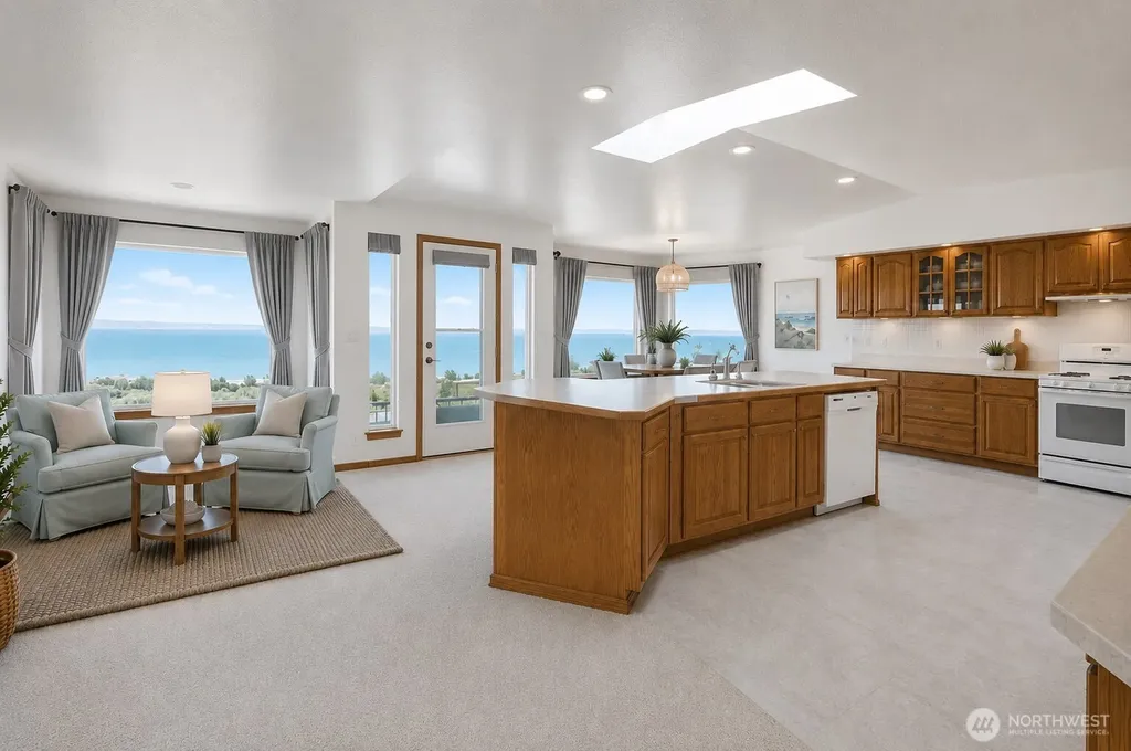 544 Chinook Avenue SE Ocean Shores WA 98569