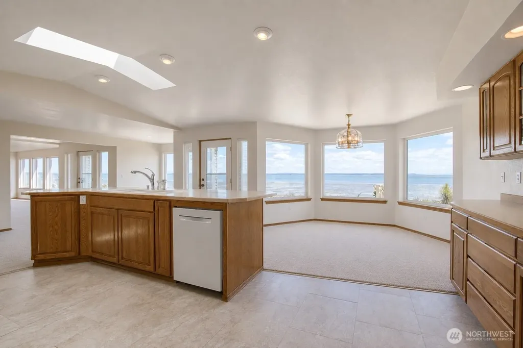 544 Chinook Avenue SE Ocean Shores WA 98569