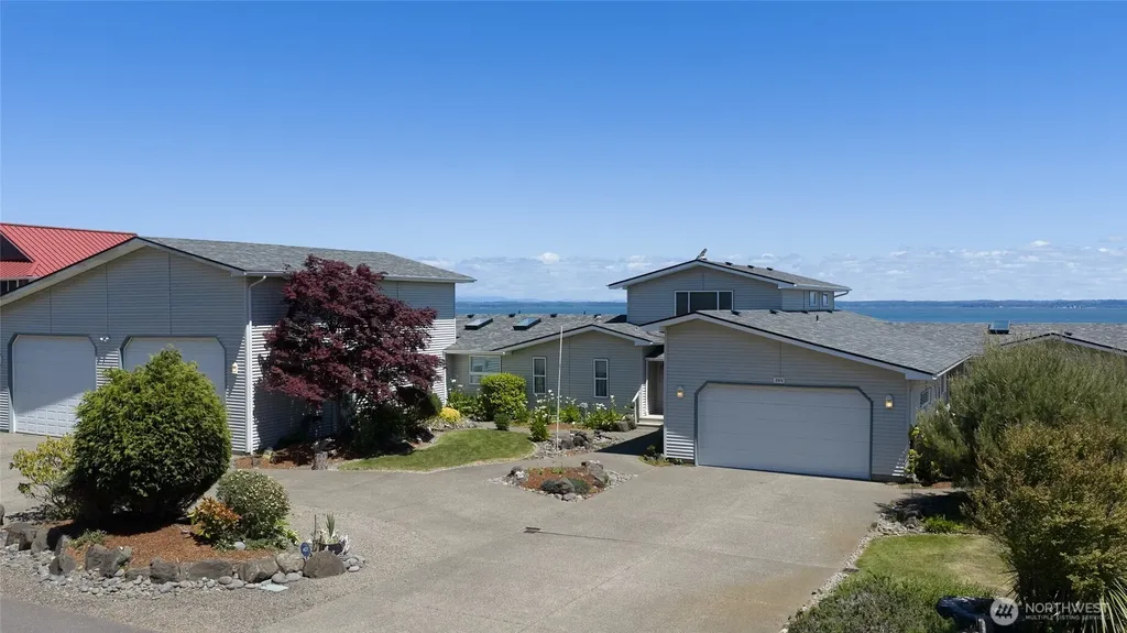 544 Chinook Avenue SE Ocean Shores WA 98569