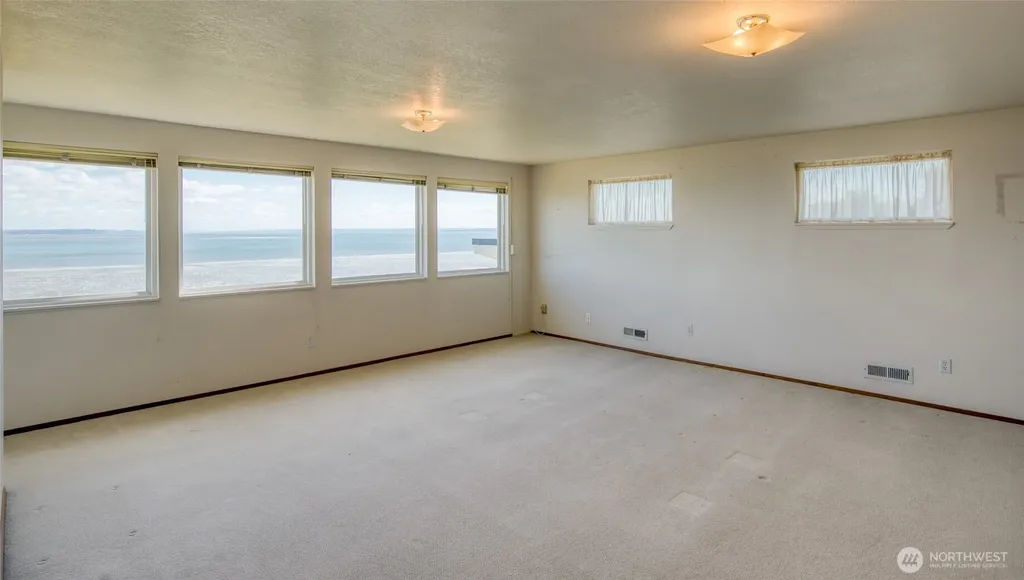 544 Chinook Avenue SE Ocean Shores WA 98569