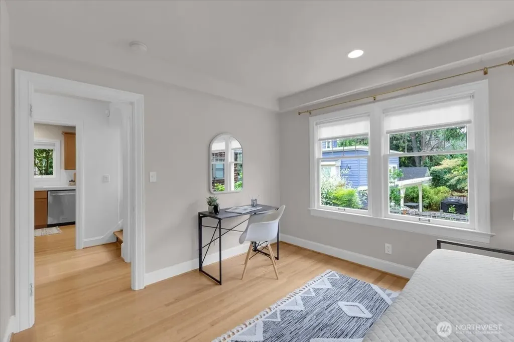 1955 21st Avenue E Seattle WA 98112