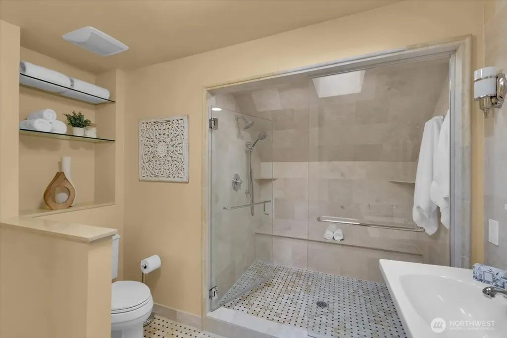 1955 21st Avenue E Seattle WA 98112