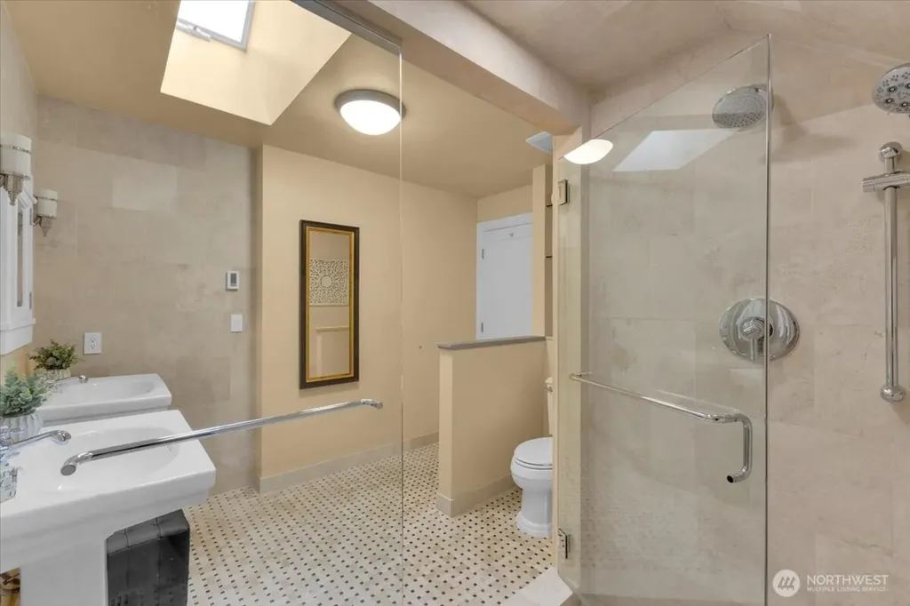 1955 21st Avenue E Seattle WA 98112