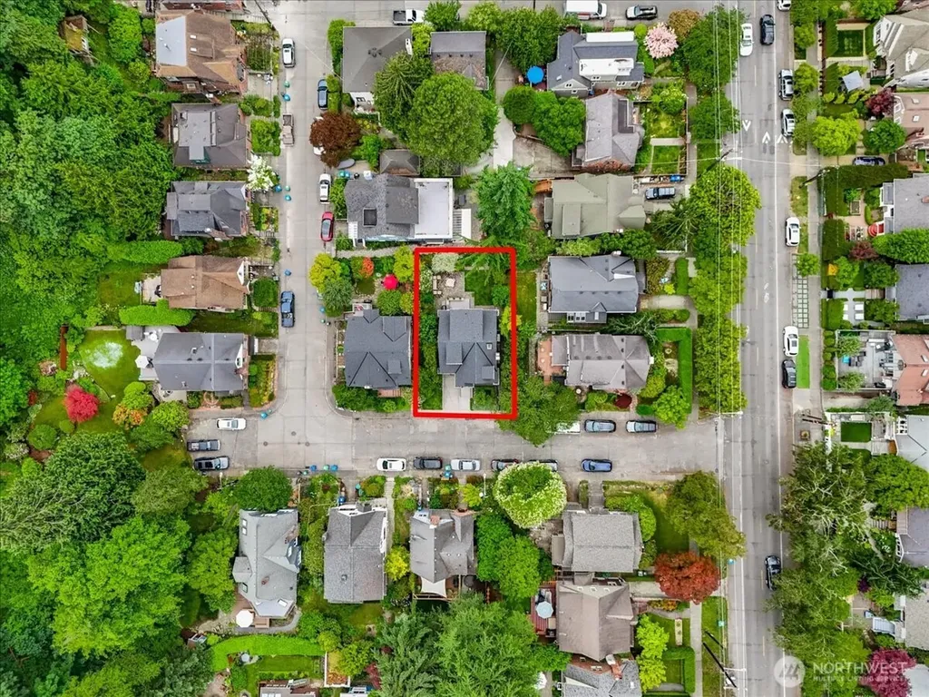 1955 21st Avenue E Seattle WA 98112