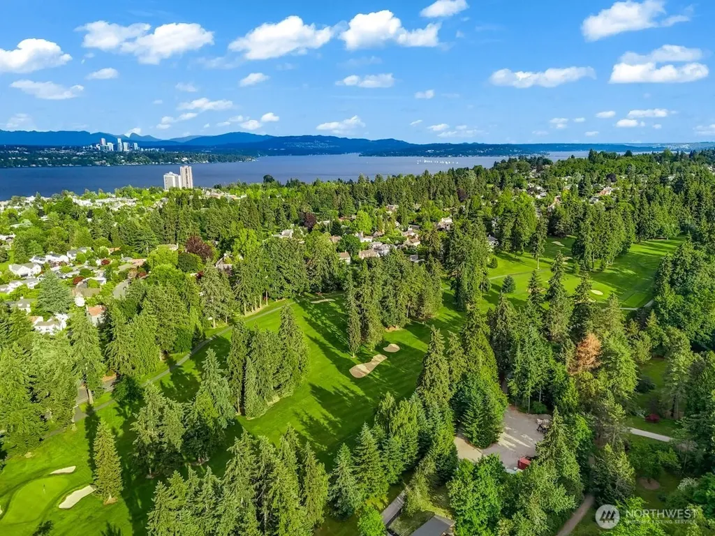1955 21st Avenue E Seattle WA 98112