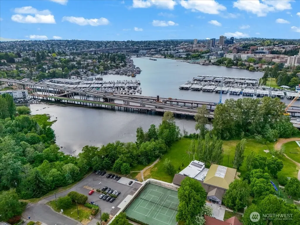 1955 21st Avenue E Seattle WA 98112