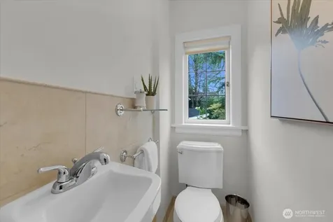 1955 21st Avenue E Seattle WA 98112