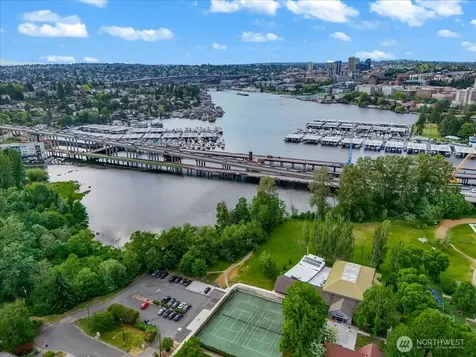 1955 21st Avenue E Seattle WA 98112