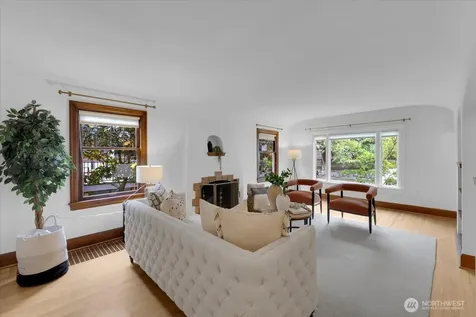 1955 21st Avenue E Seattle WA 98112