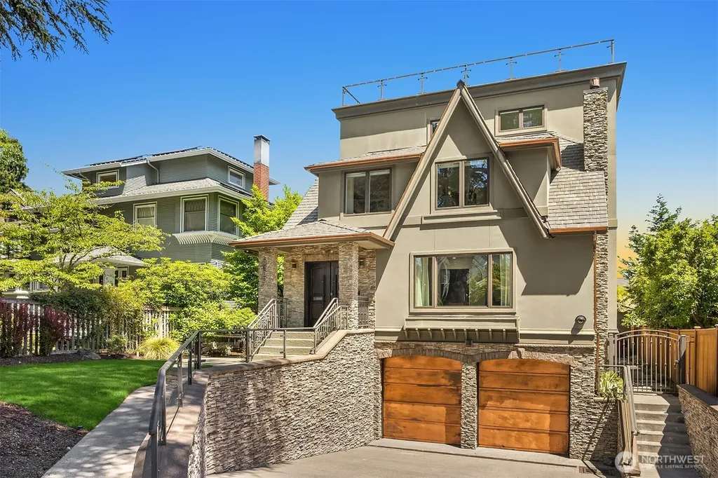1810 Madrona Drive Seattle WA 98122
