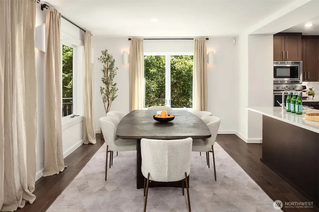 1810 Madrona Drive Seattle WA 98122