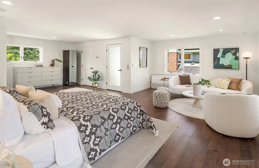 1810 Madrona Drive Seattle WA 98122