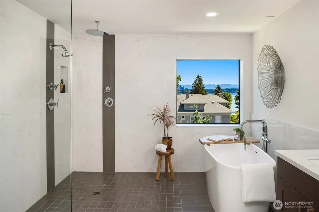 1810 Madrona Drive Seattle WA 98122