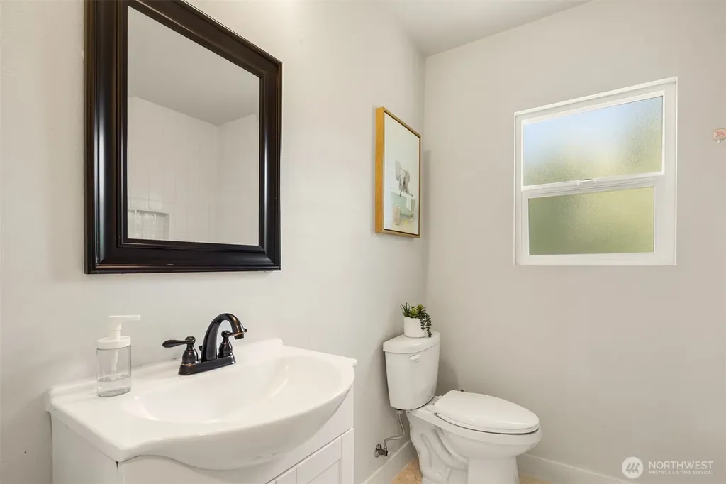 11558 Fremont Avenue N Seattle WA 98133