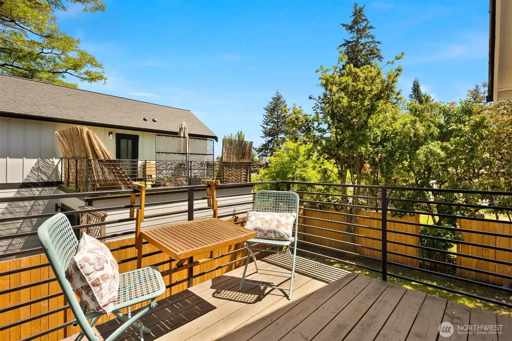 11558 Fremont Avenue N Seattle WA 98133